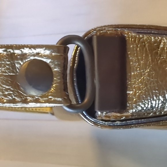 1960s Vintage Retro Gold/Silver Foil Convertible Vinyl Handbag Adjustable Strap - Picture 9 of 15